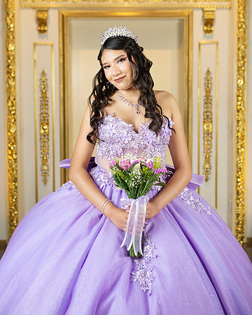 8X10 #7816 MARTA ELIA VALDEZ ESQL0360