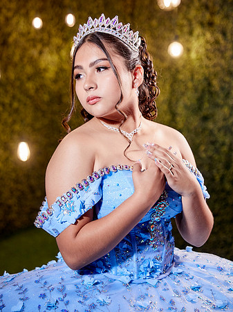 #8127 LAURA MUÑIZ XV (FORMAL BENJI)AADR0046