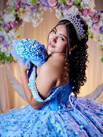 #8127 LAURA MUÑIZ XV (FORMAL BENJI)AADR0065