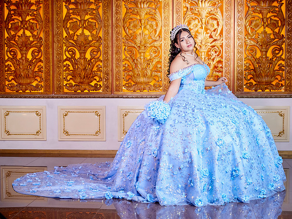 #8127 LAURA MUÑIZ XV (FORMAL BENJI)AADR0113