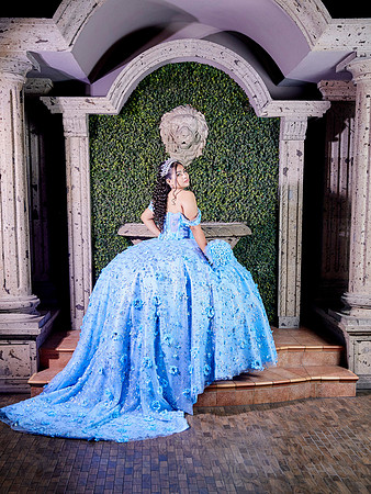 #8127 LAURA MUÑIZ XV (FORMAL BENJI)AADR0012