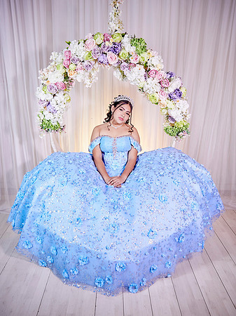 #8127 LAURA MUÑIZ XV (FORMAL BENJI)AADR0050