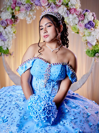 #8127 LAURA MUÑIZ XV (FORMAL BENJI)AADR0063