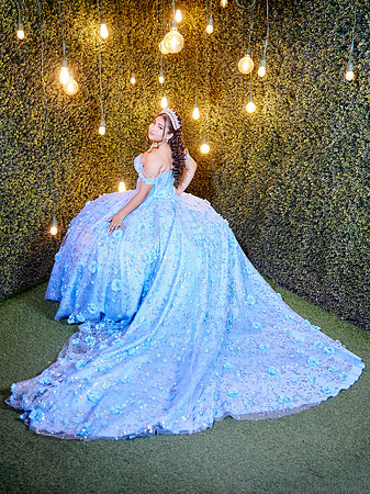 #8127 LAURA MUÑIZ XV (FORMAL BENJI)AADR0037