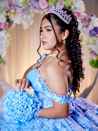 #8127 LAURA MUÑIZ XV (FORMAL BENJI)AADR0072
