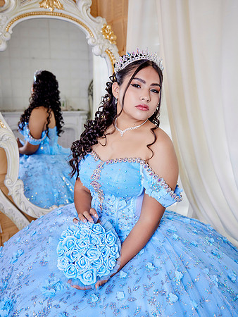 #8127 LAURA MUÑIZ XV (FORMAL BENJI)AADR0130