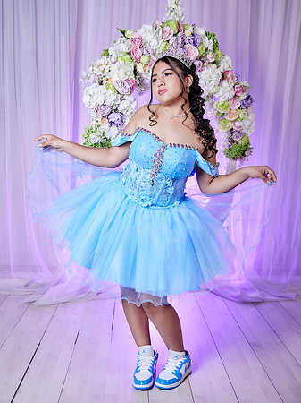 #8127 LAURA MUÑIZ XV (FORMAL BENJI)AADR0149