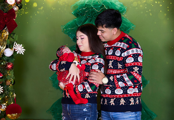 06 DICIEMBRE 2025 SESION NAVIDAD ANDREA (RAFA) _RDM6134