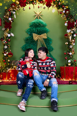 06 DICIEMBRE 2025 SESION NAVIDAD ANDREA (RAFA) _RDM6139