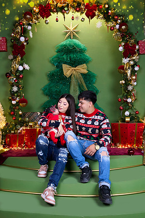 06 DICIEMBRE 2025 SESION NAVIDAD ANDREA (RAFA) _RDM6141