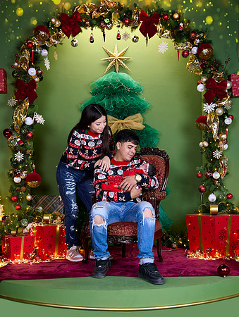 06 DICIEMBRE 2025 SESION NAVIDAD ANDREA (RAFA) _RDM6175