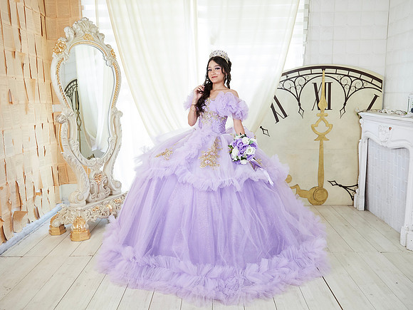 ALEJANDRA (XV) _CRE8511