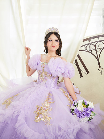 ALEJANDRA (XV) _CRE8530