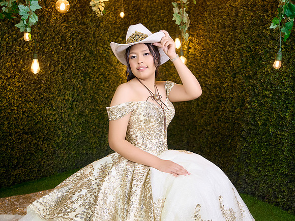 #7927 CLAUDIA ELIZABETH (ANGY) 22 ABRIL 26 AESC8799