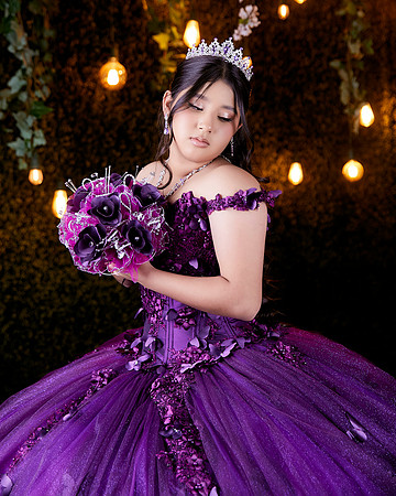 8X10 #8138 ROSA MARIA GONZALEZ AADR7069
