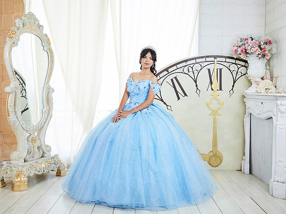#8241 EVA MARIA HERRERA _CRE9580