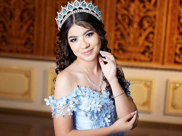 LAURA HERNANDEZ #7534 ESQL9718