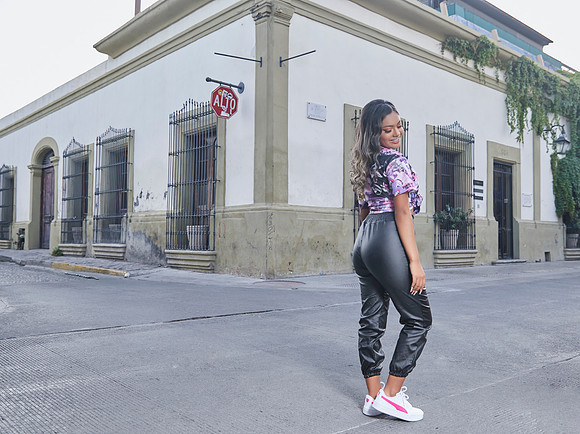 14 DICIEMBRE YOLANDA MARTINEZ #5610 LOC _ADR6311