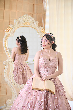 #1043 FLOR LARA AADR1251
