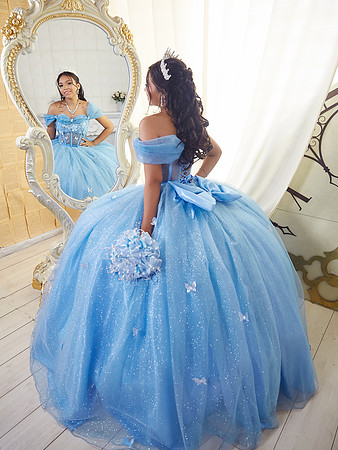 #7142 MARIA GUADALUPE GUTIERREZ (XV BENJI)HBAM9692