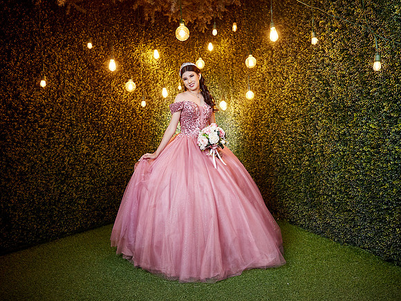 #7520 SAN JUANA MEDELLIN PHOTOSHOT _ESQL1920