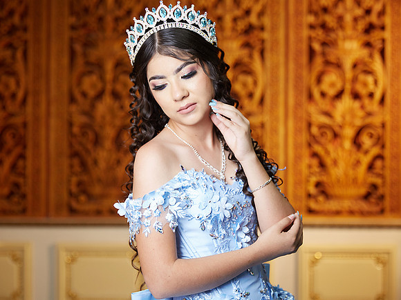 LAURA HERNANDEZ #7534 ESQL9715