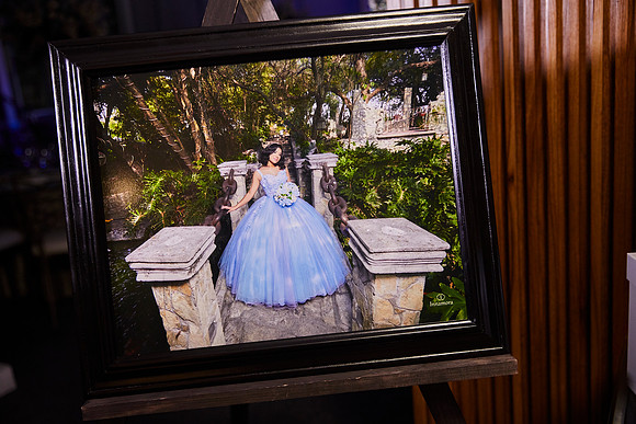 17 DICIEMBRE #6915 CLAUDIA CRUZ_ADR0095