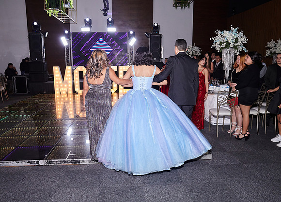 17 DICIEMBRE #6915 CLAUDIA CRUZ_ADR0125