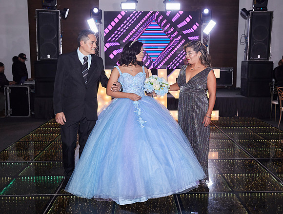 17 DICIEMBRE #6915 CLAUDIA CRUZ_ADR0134
