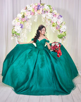 8X10 #7046 YANETH GARCIA _ADR9329