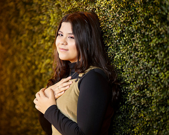 8X10 #7119 CLAUDIA FLORES_SQL0110