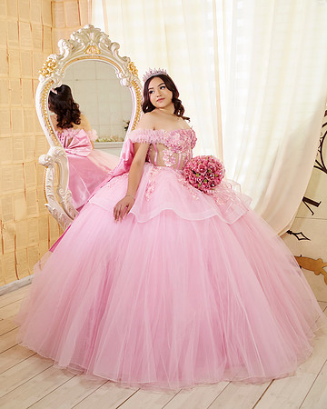8X10 CLAUDIA CARREON #7252 ESQL2699