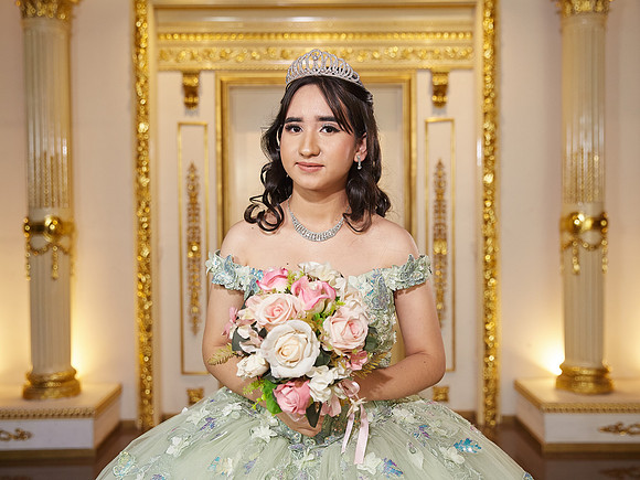 #7106 AMELIA ZUÑIGA (XV BENJI)HBAM3800
