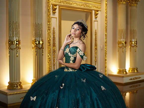 #7065 CINTHIA ELIZABETH CHAIRES (BENJI XV)HBAM6328