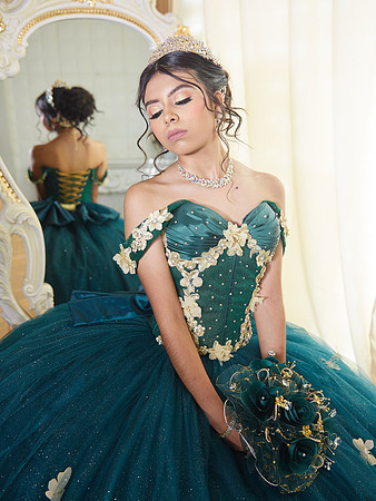 #7065 CINTHIA ELIZABETH CHAIRES (BENJI XV)HBAM6356
