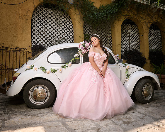 8X10 #7466 DULCE KARLA SALAZAR AADR4692