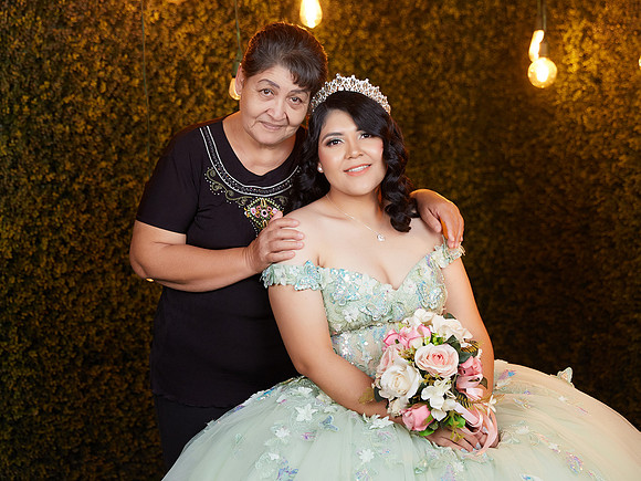 #7225 IMELDA MARIA MARTINEZ (MEL Y PAU) ESQL5788
