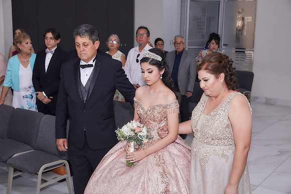 6637 GLORIA LAURA ALFARO-AADR0534