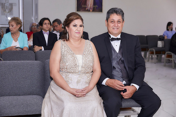 6637 GLORIA LAURA ALFARO-AADR0590