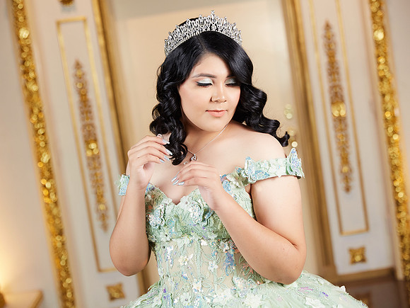 #7225 IMELDA MARIA MARTINEZ (MEL Y PAU) ESQL5643