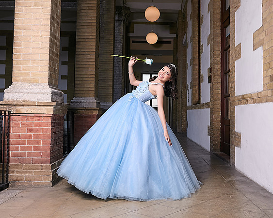 8X10 KATIA ORTIZ #7533 AADR8291