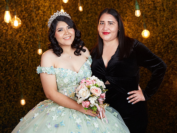 #7225 IMELDA MARIA MARTINEZ (MEL Y PAU) ESQL5796